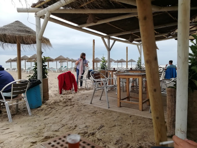 Lokale Strandbars in Valencia und geführte Erkundungstouren und Knallkörper in Valencia. Sparen Sie bis zu 40 % 