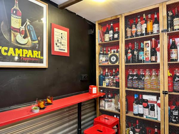 Alicante Vermut, Tapas, Burgbesuch und Feuerwerkskörper. Sparen Sie 40 %