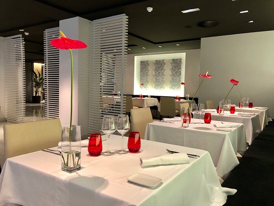Alicante Vermut, Tapas, Burgbesuch und Feuerwerkskörper. Sparen Sie 40 %