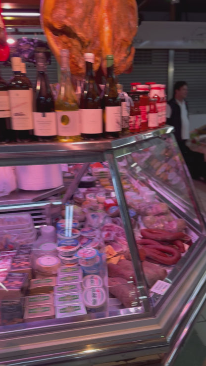Ibiza Bodega Tapas, Wein, lokaler Lebensmittelmarkt &amp; Schloss &amp; Feuerwerkskörper. Sparen Sie 40 %